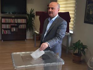Erzurum SMMMO'da Başkan yeniden Akgüloğlu oldu