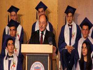 Bakan Akdağ, mezuniyet törenine katıldı