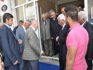 Başkan Sekmen kardeş Eleşkirt Belediyesi'ni ziyaret etti