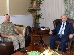 Tümgeneral Alpar'dan Vali Azizoğlu'na ziyaret