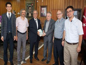 TYB Erzurum Şube'sinden Rektör Çomaklı'ya kitaplı ziyaret