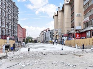 Erzurum'da Cumhuriyet Caddesi'ne ikinci meydan