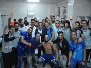 B.B. Erzurumspor'da 14 futbolcu boşa çıktı