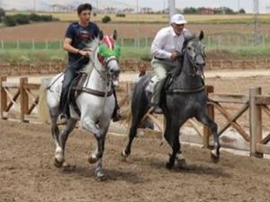 Geleneksel Rahvan At yarışları Erzurum'da yapılacak