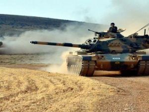 Türk tankları Suriye'ye girdi