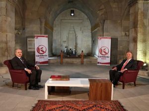 Kurtulmuş, Kardelen TV'de Gündem Özel'in konuğu oldu