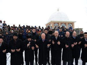 Erzurum'da atlı hafızlar, 484'üncü 'Binbir Hatim' duasını başlattı