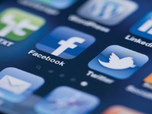 Bakan Bozdağ, sosyal medya teröristlerine karşı uyardı