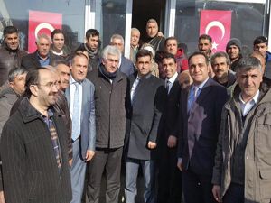 AK Parti İl Başkanı Öz, Tekman'da ziyaretlerde bulundu