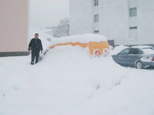 Kar ve tipi, Doğu'da 813 köyün yolunu kesti