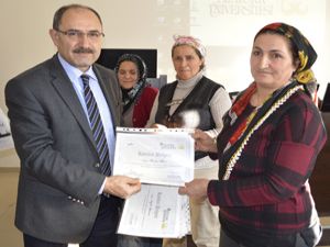 DAP İdaresi Başkanı Demir, kadın çiftçileri ziyaret etti