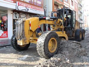 Caddelerde Efkan Ala temizliği