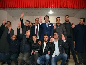 Milletvekili Aydemir'e Karayazı'da coşkulu karşılama