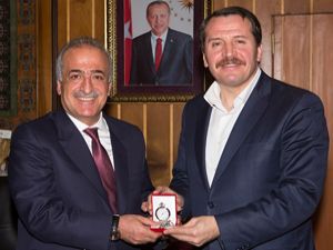 Memur-Sen Genel Başkanı Ali Yalçın'dan, Rektör Çomaklı'ya ziyaret