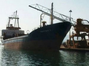 Libya açıklarında Türk gemisi battı