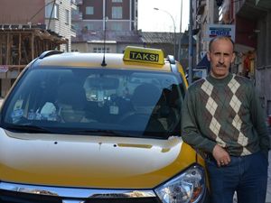  Erzurum'da yolcu otobüsü ile taksi çarpıştı: 1 ölü