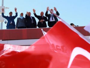 Bakan Akdağ ve Başkan Sekmen'den Tekman'a referandum çıkarması
