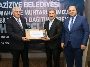 Aziziye Belediyesi'nden muhtarlara bilgisayar