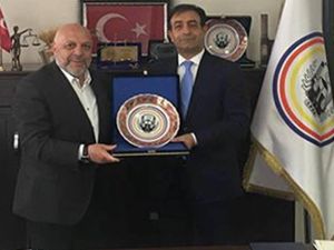 Hak-İş Genel Başkanı Arslan'dan Göğebakan'a ziyaret