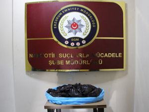 Erzurum'da 12 kilogram Afyon sakızı ele geçirildi