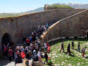 ERVAK, 100 öğrenciye unutulmaz bir gün yaşattı