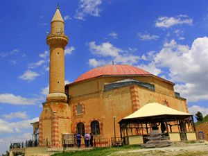 Abdurrahman Gazi Türbesi'ne ziyaretçi akını