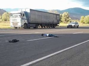 Oltu'da trafik kazası: 2 yaralı