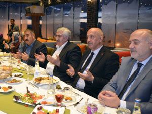 AK Parti Erzurum İl Yönetimi iftarda bir araya geldi