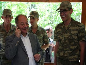 Sağlık Bakanı Recep Akdağ'dan asker ailelerine sürpriz