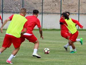 Kayserispor, Erzurum'da teknik ve taktik çalıştı