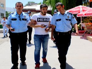 Erzurum'da ikinci 'Hero' tişörtü vakası