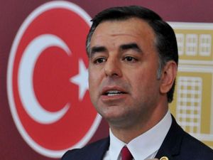 CHP'li Yarkadaş'tan bomba iddia: 49 belediye başkanı topun ağzında