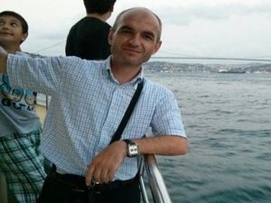 Erzurum'da midesi delinen doktor, beyin kanamasından öldü