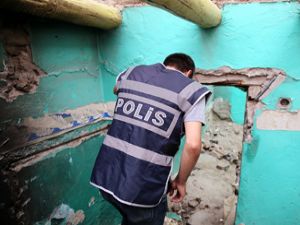 Erzurum'da metruk binalar didik didik arandı