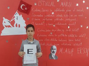 Türkiye'nin dört bir tarafından bin 463 çocuk İstiklal Marşı'nı oluşturdu