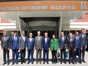 Vakıfbank Yönetim Kurulu Başkanı Alptekin'den Başkan Sekmen'e ziyaret