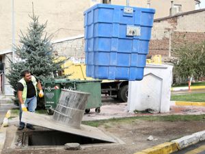 Büyükşehir'in yeraltı çöp konteynırları kışa hazır
