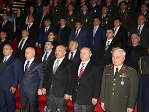 Atatürk Üniversitesi'nde 10 Kasım töreni düzenlendi