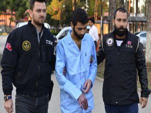 DEAŞ'lı teröristler hastanede yakayı ele verdi