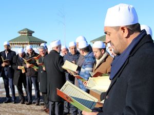 Erzurum'da atlı hafızlar '1001 Hatim' duasına başladı