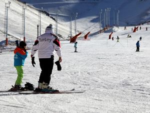 Palandöken'de günlük 150 kilometre kayak imkanı