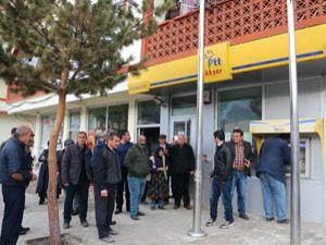 Akşar PTT, memur olmadığı için haftada iki gün açık kalıyor