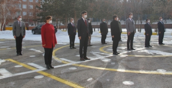 Erzurum'da bayrak töreni