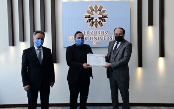 ETÜ'de 5 yılık personellere teşekkür belgesi verildi