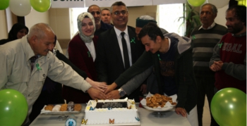 Hastaların sahne performansı alkış aldı