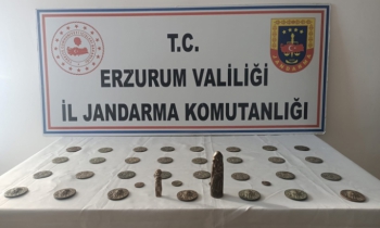 Jandarma tarihi eser kaçakçılarını yakaladı