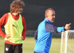 Mehmet Özdilek: Yeni bir hikaye yazmalıyız