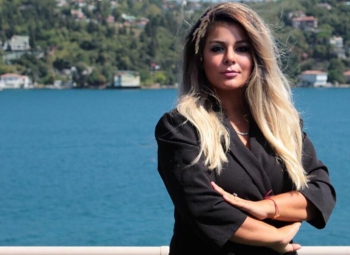 Oltulu Serap Çınar, ayın iş kadını seçildi