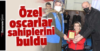 Özel şampiyonlar için ödül töreni 