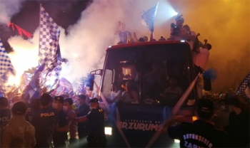 Sağlık Bakanı Koca, Erzurumspor taraftarını uyardı